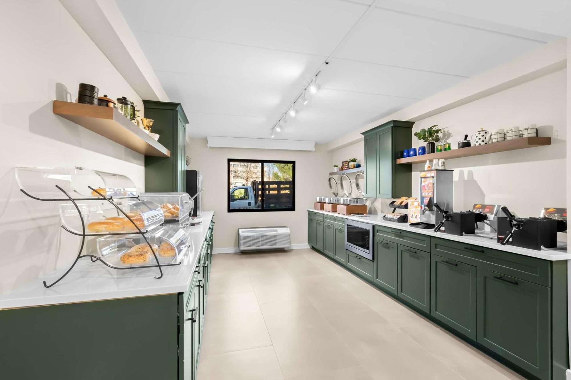 Latitude Suites Tinton Falls Eatontown - BW Premier Collection Экстерьер фото