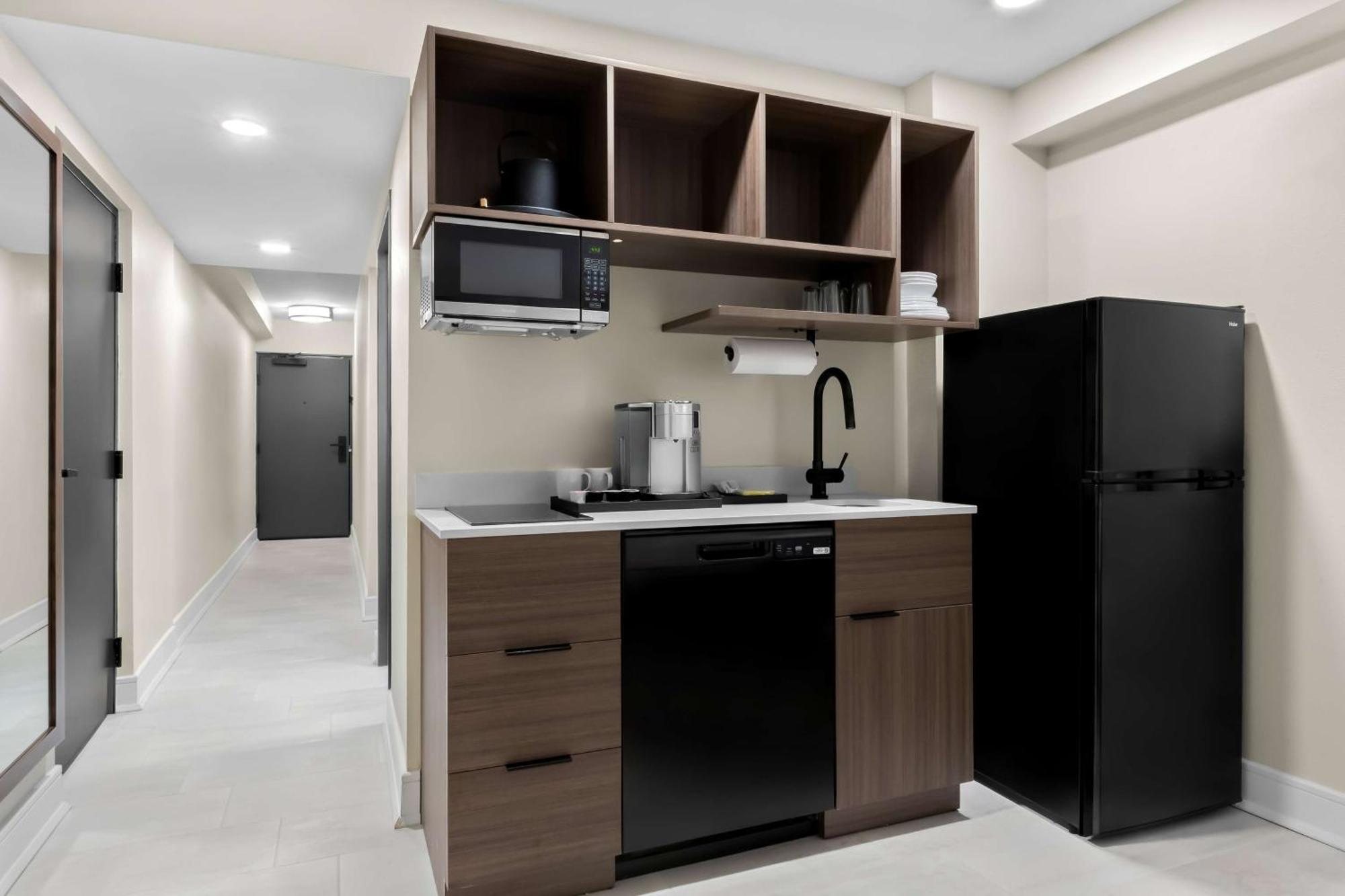 Latitude Suites Tinton Falls Eatontown - BW Premier Collection Экстерьер фото