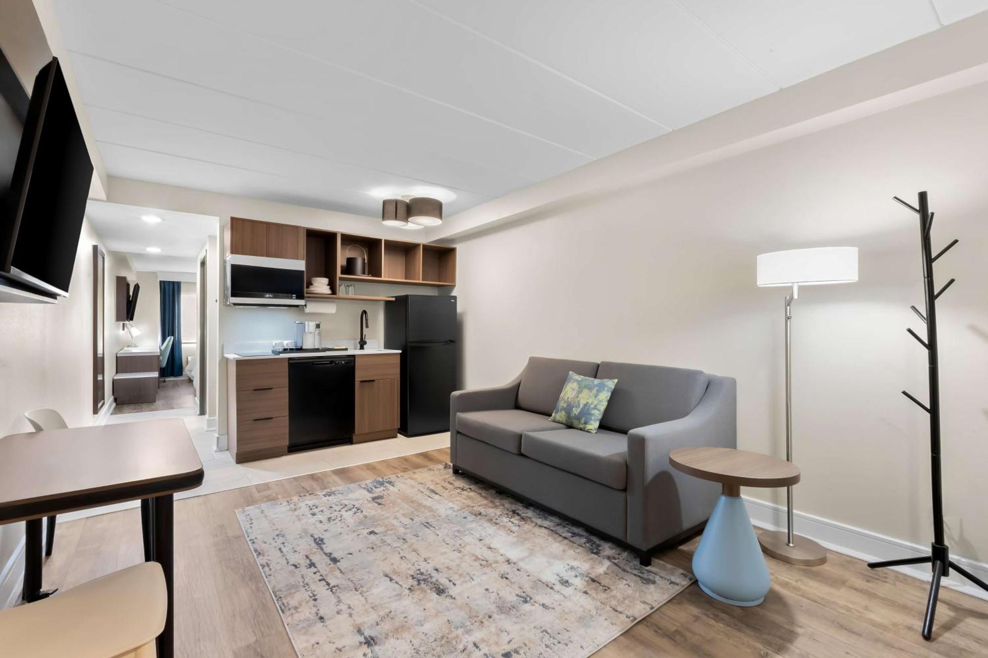 Latitude Suites Tinton Falls Eatontown - BW Premier Collection Экстерьер фото