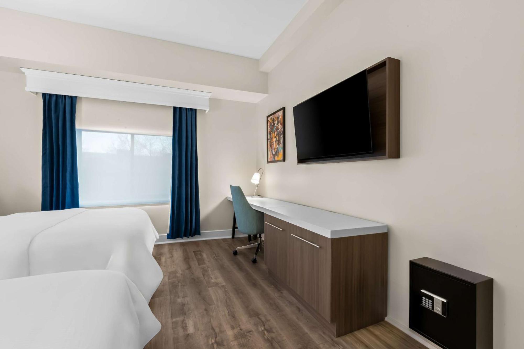 Latitude Suites Tinton Falls Eatontown - BW Premier Collection Экстерьер фото