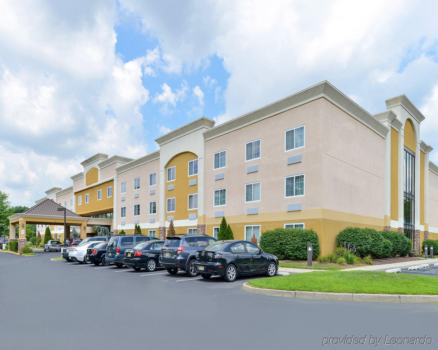Latitude Suites Tinton Falls Eatontown - BW Premier Collection Экстерьер фото